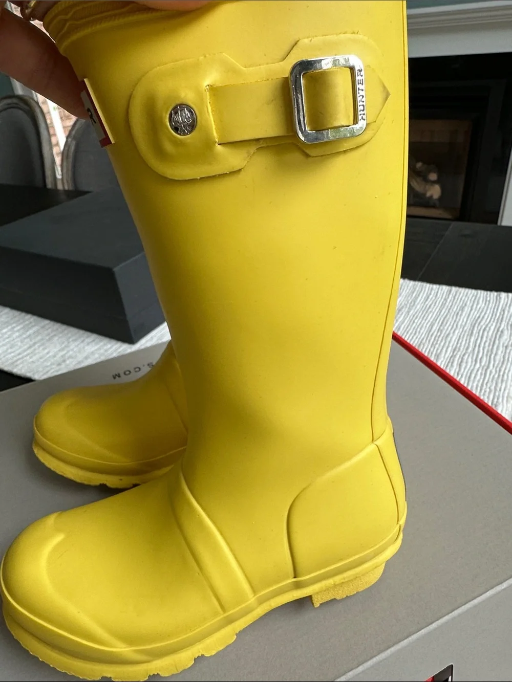 Hunter Bright Llightening Yellow Kids' Original Rain Boots 12 Boys 13 Girls.
